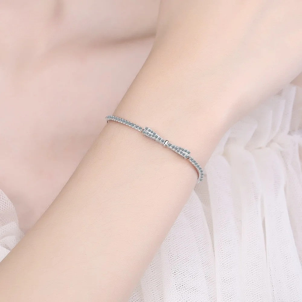 Sparkling Bow Bracelet
