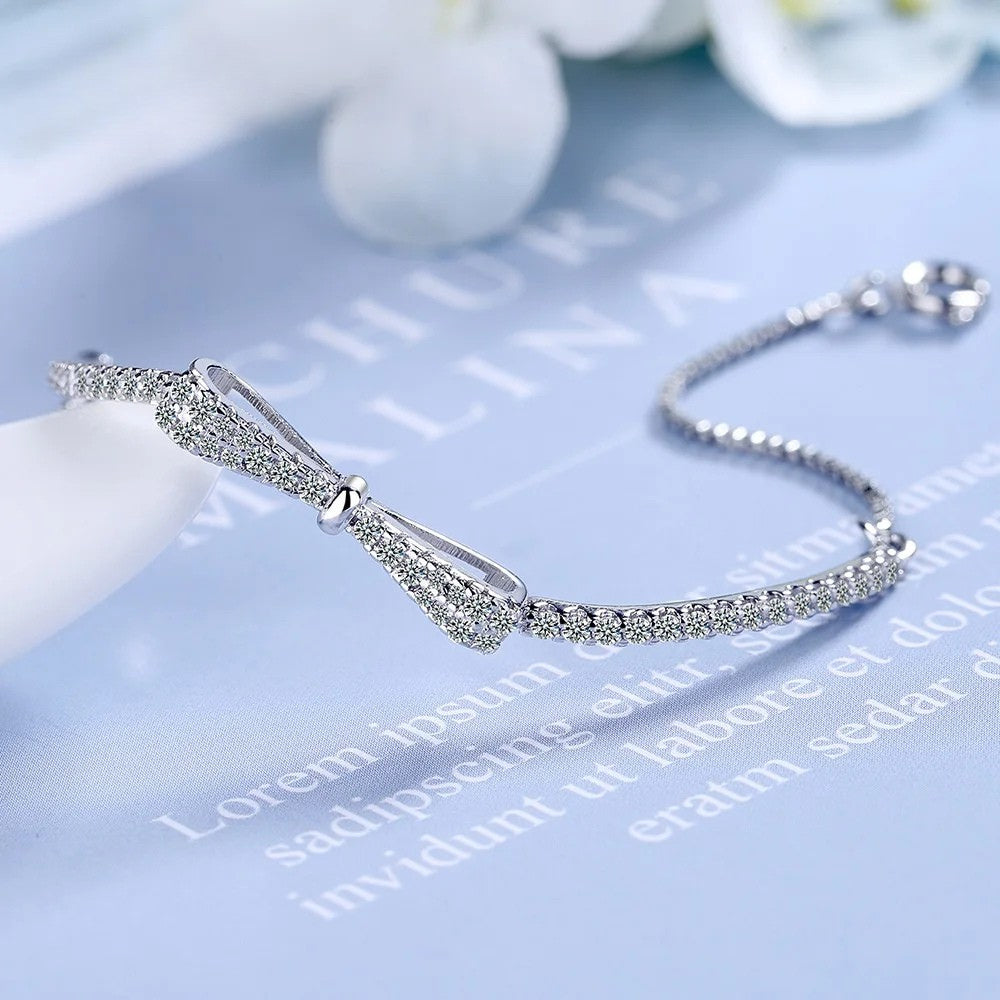 Sparkling Bow Bracelet